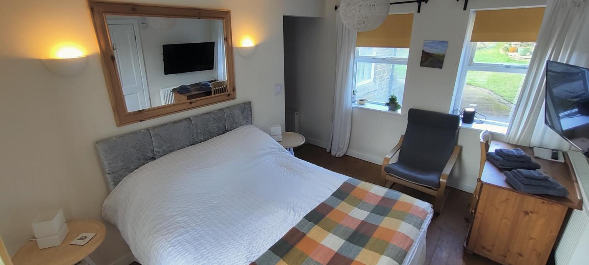 Private Annex To Victorian Villa, With Kitchen And Free Parking Todmorden Buitenkant foto